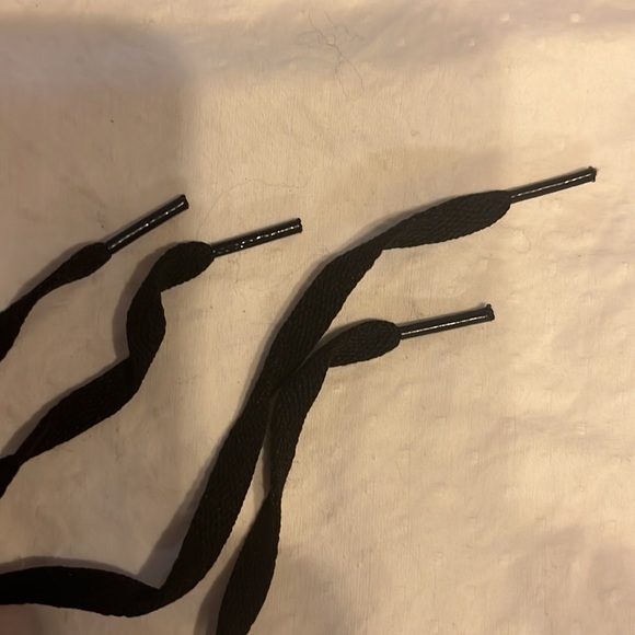 NWT Eletto cleats size 7(y) - Picture 6 of 7